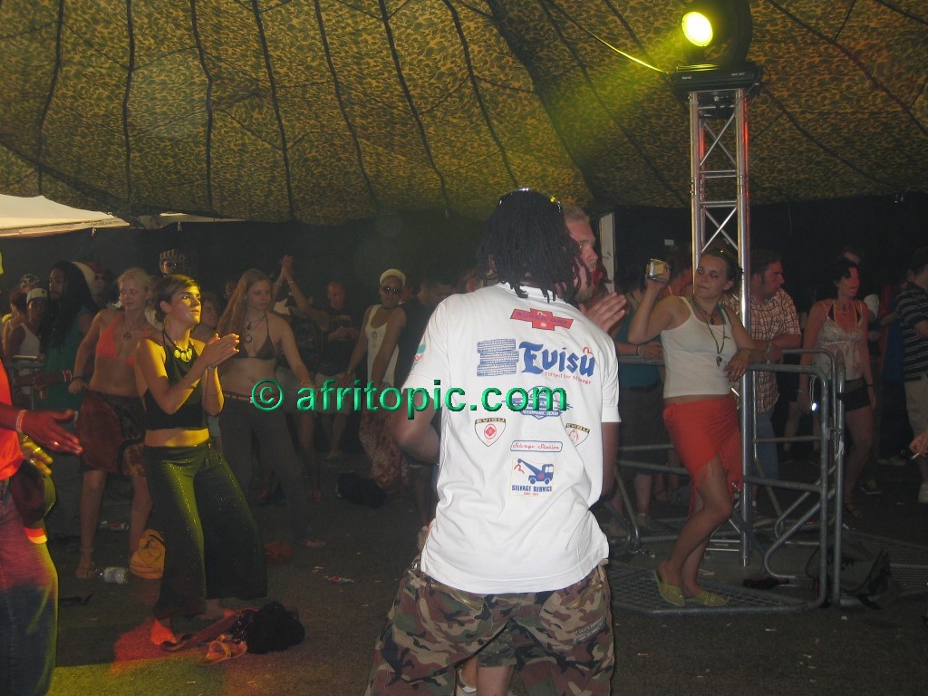 ../Images/14-160706c 100.jpg